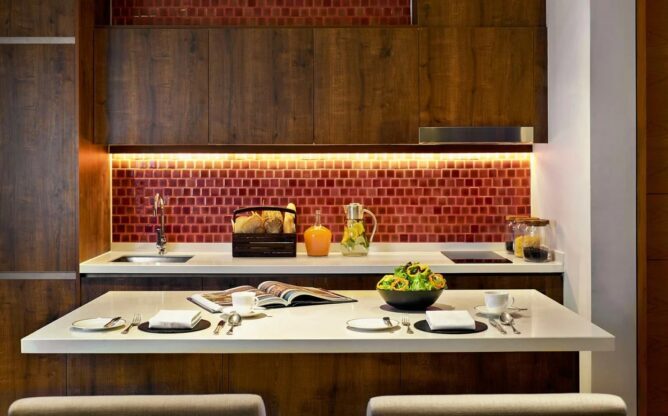 Anantara_Chiang_Mai_Serviced_Suites_Three_Bed_Room_Suite_Pantry