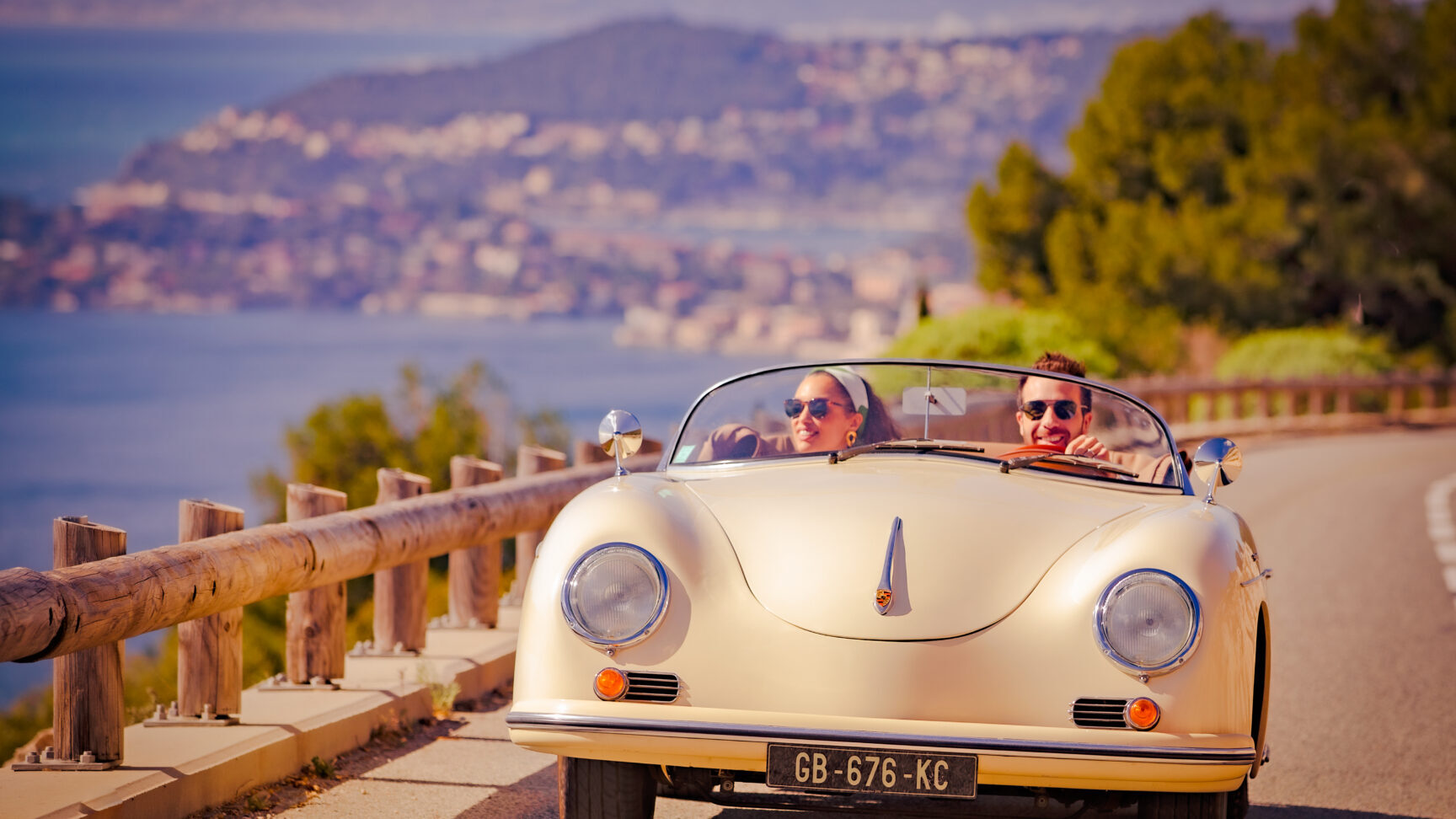 Anantara__Plaza_Nice_Hotel_lifestyle_Vintage_Car_Road_Couple_Seaview