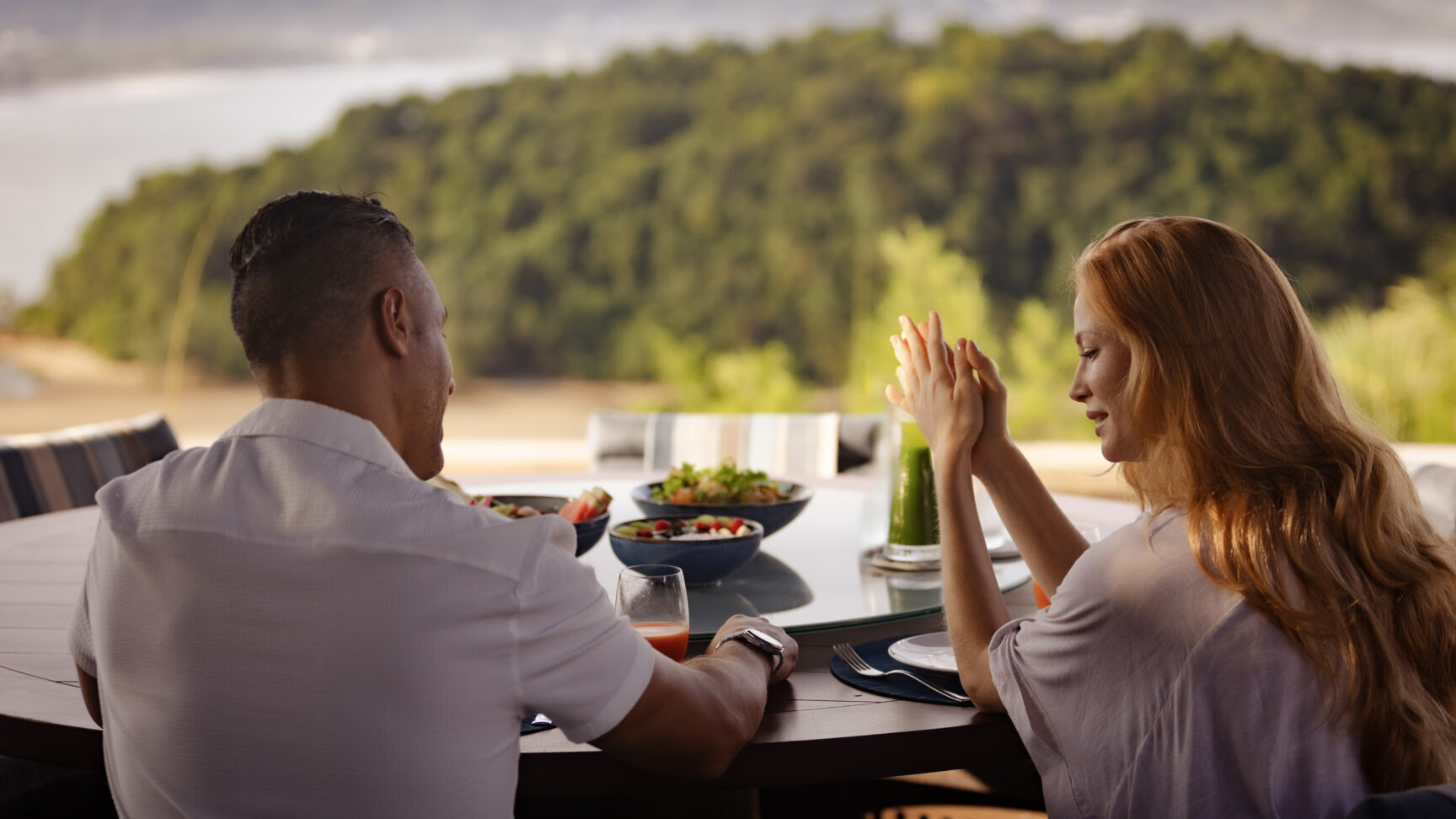 Layan_Residences_By_Anantara_Couple_Eating_Breakfast